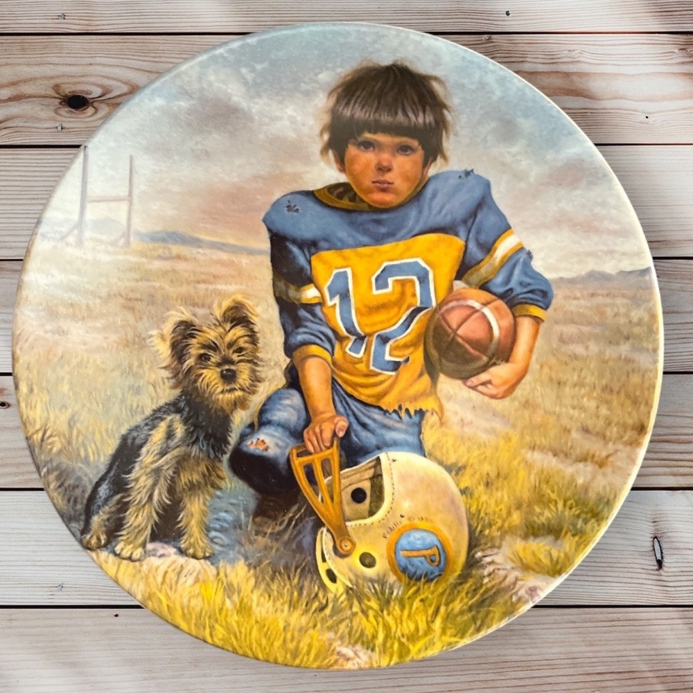 Collector Plate Decor Gregory Perillo The Quarterback Football 1981 Decor